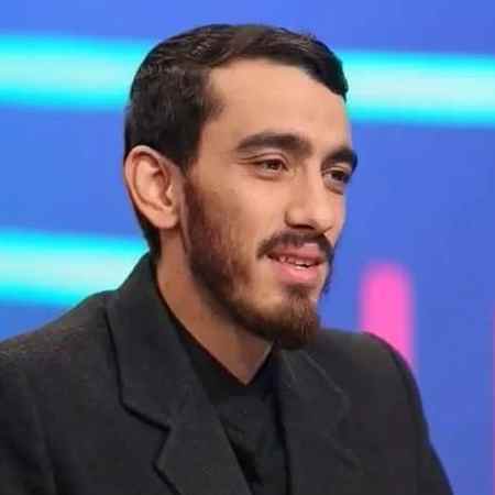 مهدی رسولی روی لب ها نور و قدر و کوثر و طاها 